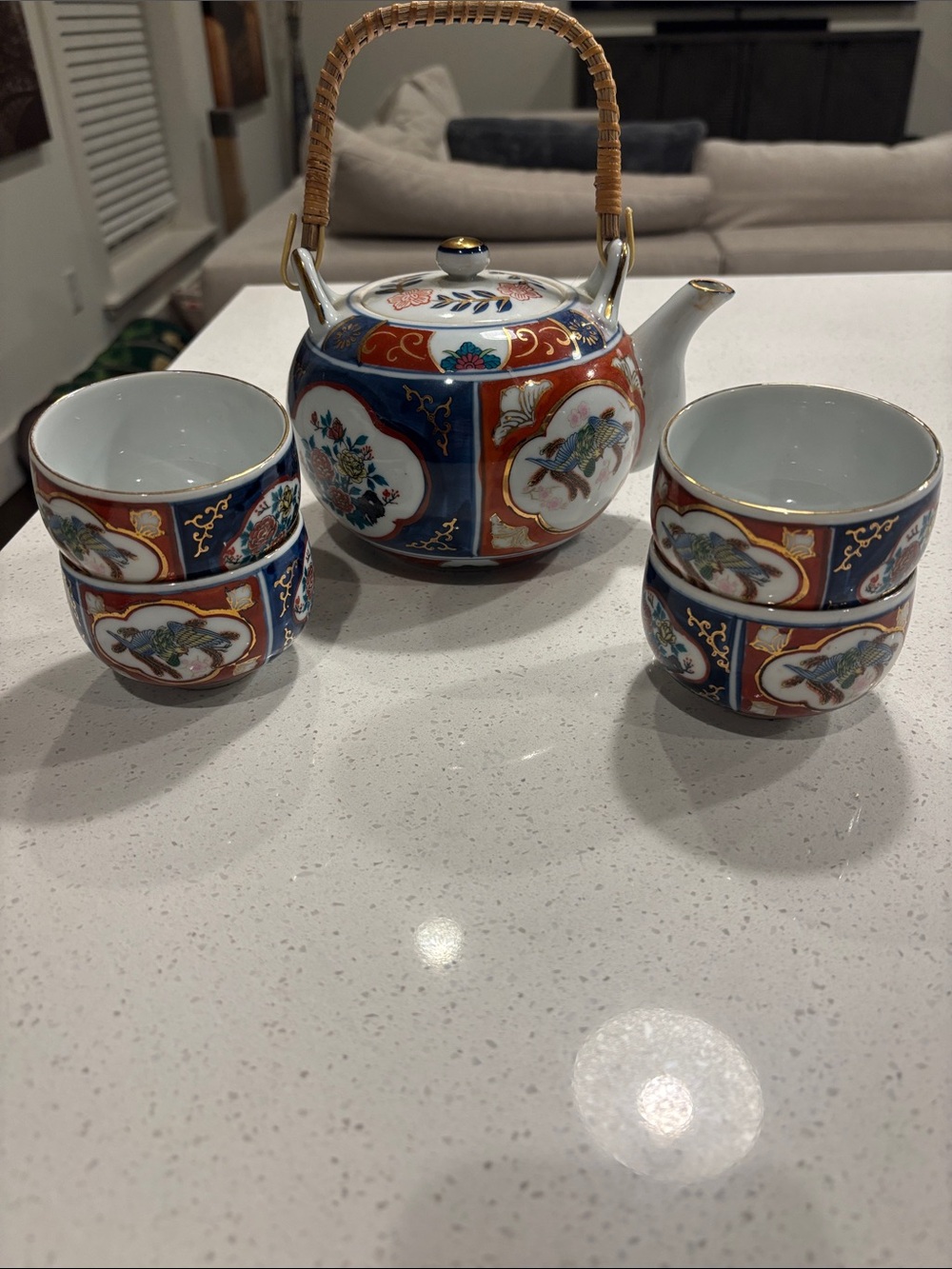 Vintage Japanese Imari Porcelain Tea Set - Teapot with Bamboo Handle & 4 Cups